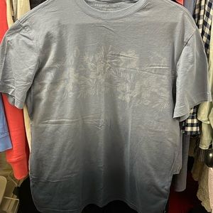 EUC American Eagle Blue Ombré Flower Tee